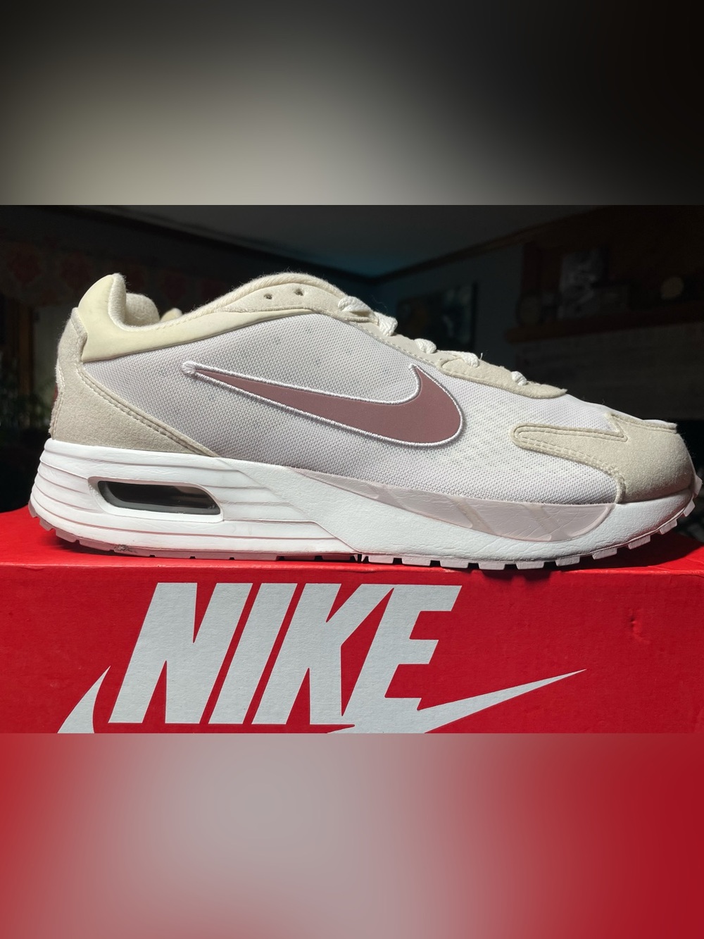 Nike Wmns Air Max Solo 'Phantom
Smokey Mauve' 2023
10W-8.5M